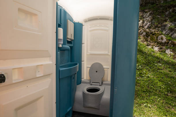 Portable Toilet Options We Offer in Waynesville, NC